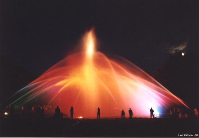 1999